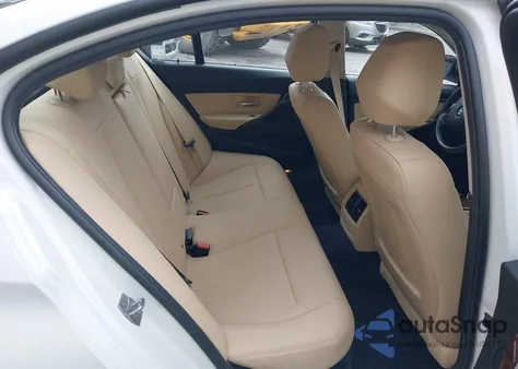 2017 BMW 320I xDrive из США, поврежденный, VIN WBA8E5G38HNU44076